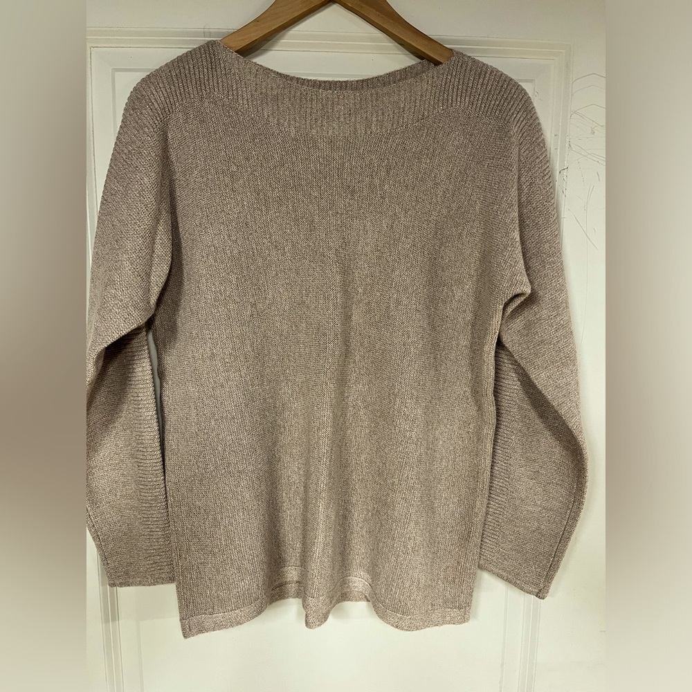 Beautiful gold sweater by Talbots, size M. Never worn.